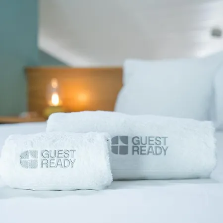 Guestready-cozy Duplex In Porto's Vibrant Heart * Porto