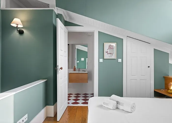 Appartement Guestready-cozy Duplex In Porto's Vibrant Heart