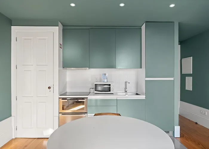 Guestready-cozy Duplex In Porto's Vibrant Heart * Porto