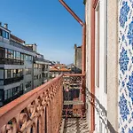 Guestready-cozy Duplex In Porto's Vibrant Heart *