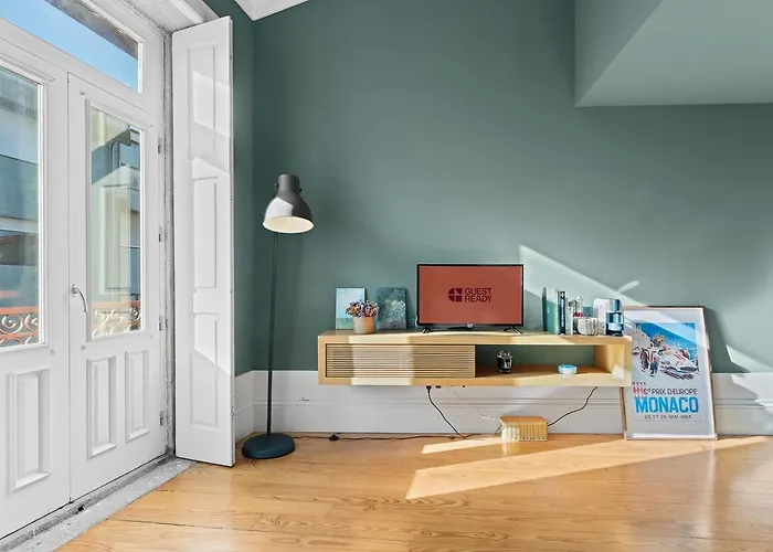 Guestready-cozy Duplex In Porto's Vibrant Heart *